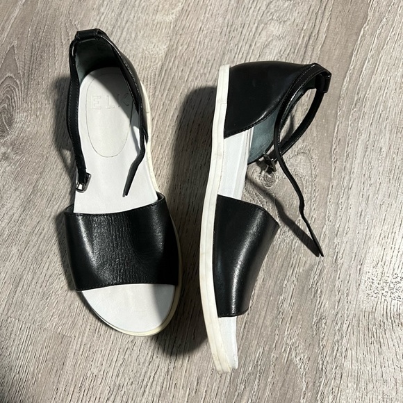 ELK SANDALS UPPER NAVY BLUE LEATHER SIZE 36 - Picture 1 of 7